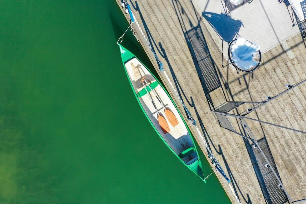 Ocarujuci Houseboat Na Dunaji Братислава Экстерьер фото